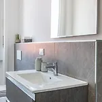 Elengante E Spazioso Vicino Al E Al Centro Lecco